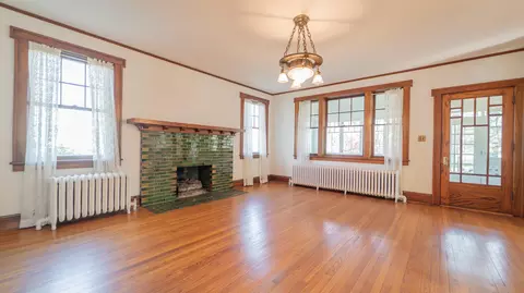 531 E Joliet St, Crown Point, IN 46307 photo 6