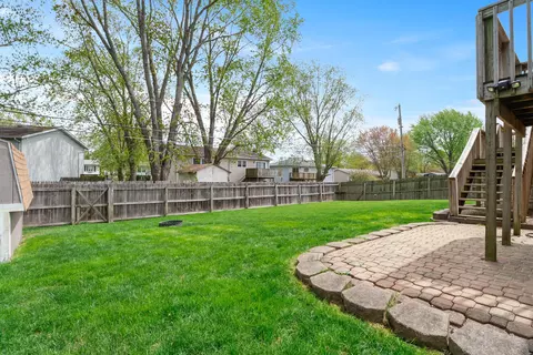 Exterior - 77 Maple Ct, Hebron, IN 46341 photo 3 of 5