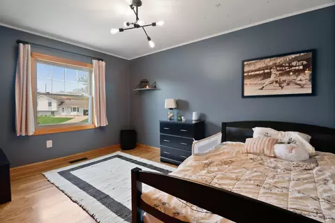 Bedroom - 77 Maple Ct, Hebron, IN 46341 photo 3 of 5