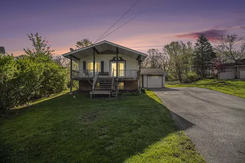 8631 Christopher Dr, Saint John, IN 46373 photo 2