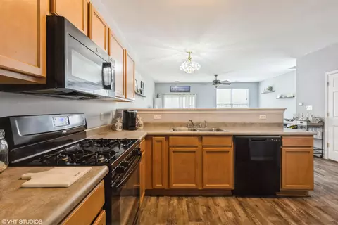 925 Flagstone Dr, Dyer, IN 46311 photo 3