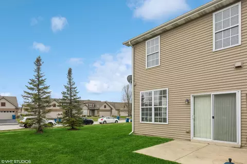 925 Flagstone Dr, Dyer, IN 46311 photo 10
