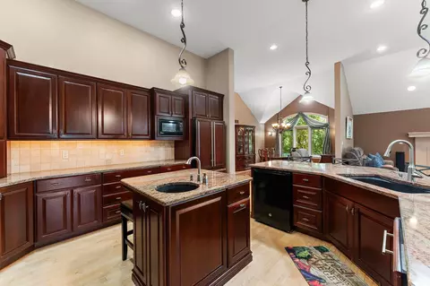 1757 Silver Hawk Dr, Crown Point, IN 46307 photo 14