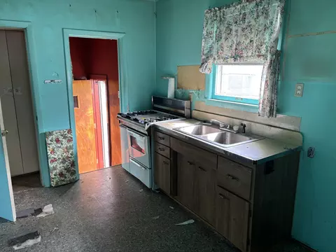 907 Cherry St, Hammond, IN 46324 photo 8