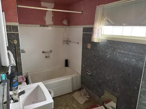 907 Cherry St, Hammond, IN 46324 photo 9