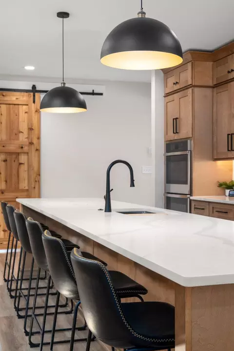 Kitchen - 548 E 1400, Kouts, IN 46347 photo 4 of 17