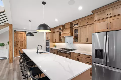 Kitchen - 548 E 1400, Kouts, IN 46347 photo 3 of 17