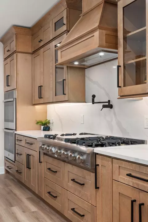 Kitchen - 548 E 1400, Kouts, IN 46347 photo 6 of 17
