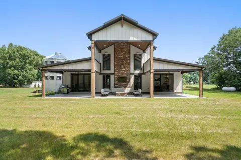 Exterior - 548 E 1400, Kouts, IN 46347 photo 30 of 49