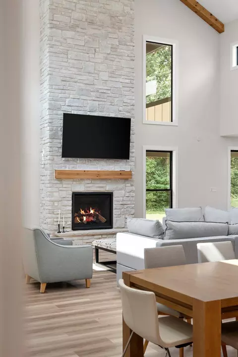 Living - 548 E 1400, Kouts, IN 46347 photo 2 of 5
