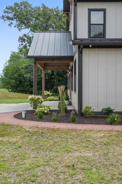 Exterior - 548 E 1400, Kouts, IN 46347 photo 11 of 49
