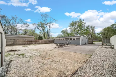 Exterior - 1425 End Ave, Dyer, IN 46311 photo 3 of 4