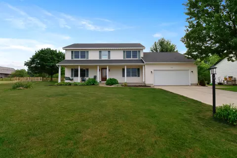 1353 Cobblestone Dr, Valparaiso, IN 46385