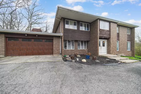 809 W 126th Ct, Crown Point, IN 46307