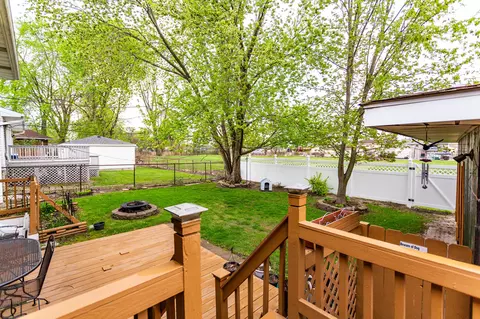 7518 Idaho Ave, Hammond, IN 46323 photo 8