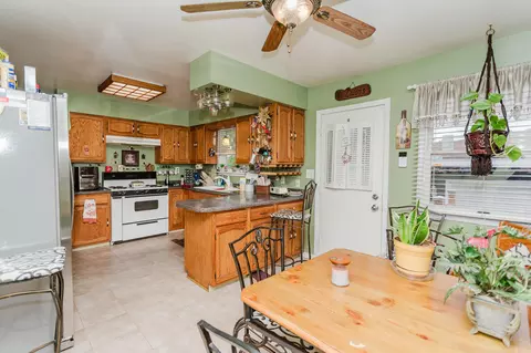 7518 Idaho Ave, Hammond, IN 46323 photo 16