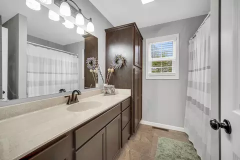 173 E 1100, Wheatfield, IN 46392 photo 21