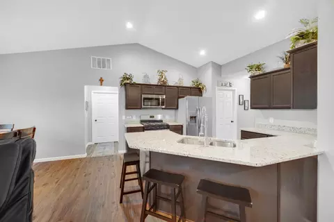 173 E 1100, Wheatfield, IN 46392 photo 9