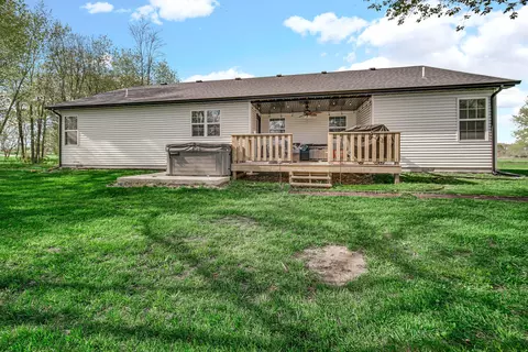 173 E 1100, Wheatfield, IN 46392 photo 26