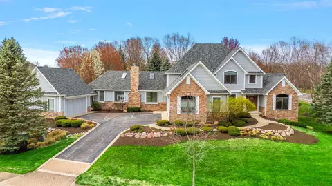 2252 Marrell Hill Rd, Valparaiso, IN 46385