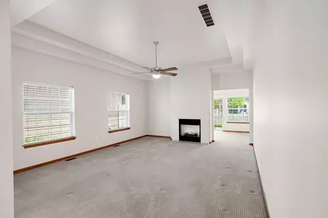 7444 E 103rd Dr, Crown Point, IN 46307 photo 2