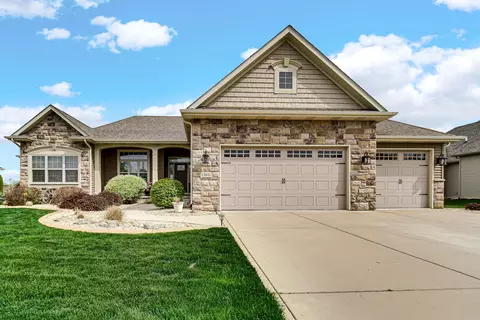 1360 Verandah Dr, Valparaiso, IN 46385