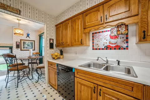 Kitchen - 712 Elm St, Griffith, IN 46319 photo 2 of 2