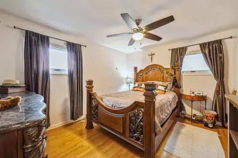 Bedroom - 712 Elm St, Griffith, IN 46319 photo 1 of 3