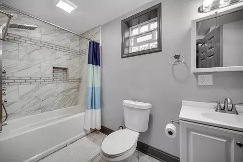 Bath - 1125 Benedict Ave, Whiting, IN 46394 photo 1 of 2