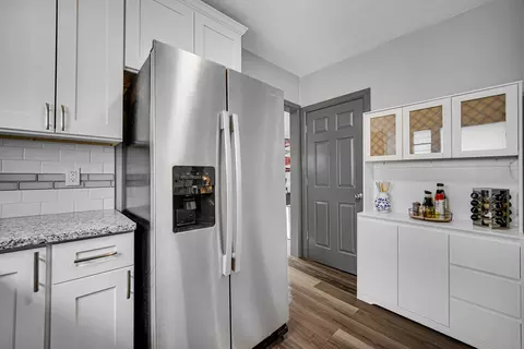 Kitchen - 1125 Benedict Ave, Whiting, IN 46394 photo 2 of 3