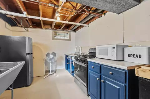 Kitchen - 8128 Monroe Ave, Munster, IN 46321 photo 10 of 10