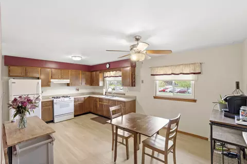 541 N Jay Ave, Griffith, IN 46319 photo 6