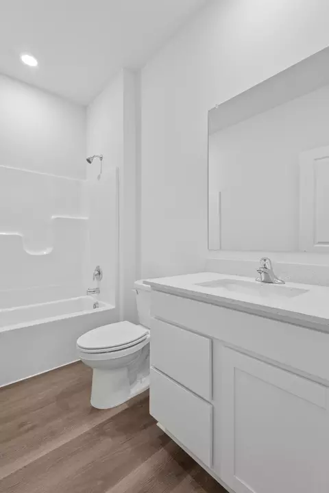 Bath - 10591 Blaine St, Crown Point, IN 46307 photo 2 of 5