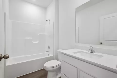 Bath - 10591 Blaine St, Crown Point, IN 46307 photo 1 of 5