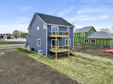 1653 Center St, Whiting, IN 46394 photo 2