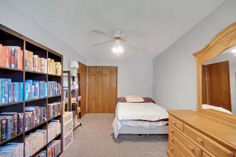 Bedroom - 519 Hillside Dr, Dyer, IN 46311 photo 2 of 4
