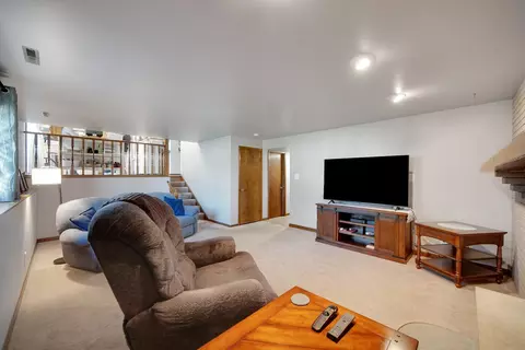 Living - 519 Hillside Dr, Dyer, IN 46311 photo 3 of 4
