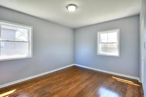 354 Ellsworth St, Gary, IN 46404 photo 9