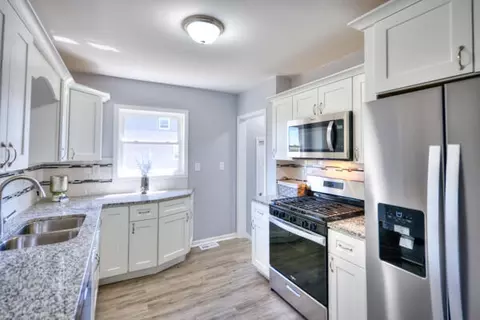 354 Ellsworth St, Gary, IN 46404 photo 5