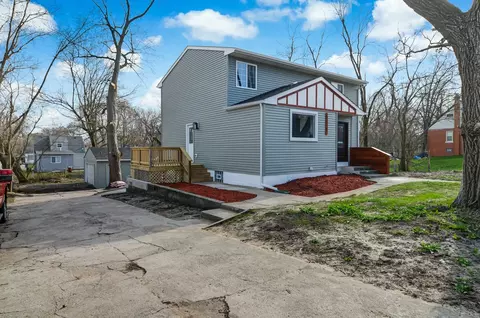 917 E 43rd Pl, Gary, IN 46409 photo 2