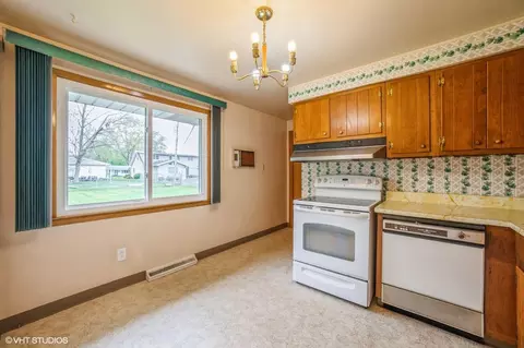 400 Elizabeth Dr, Crown Point, IN 46307 photo 12