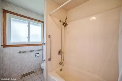 400 Elizabeth Dr, Crown Point, IN 46307 photo 16