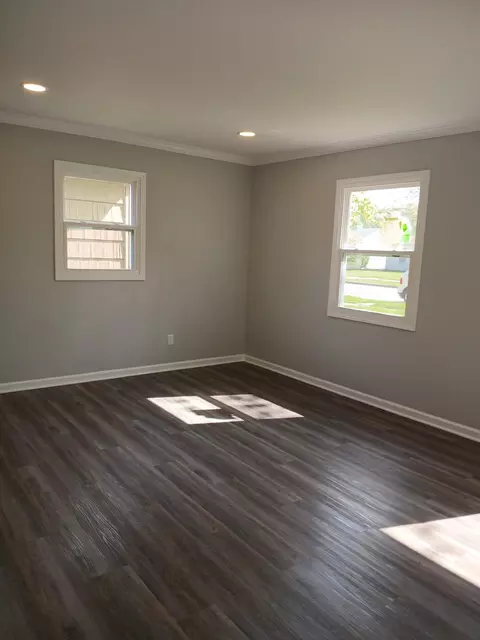 7616 Walnut Ave, Hammond, IN 46324 photo 3