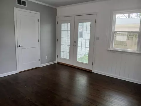 7616 Walnut Ave, Hammond, IN 46324 photo 5