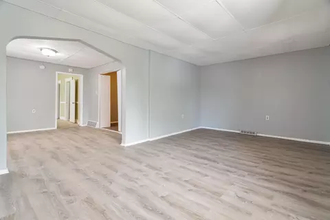 Living - 2516 Schrage Ave, Whiting, IN 46394 photo 4 of 9