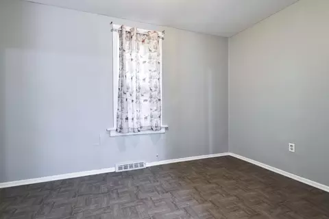 Bedroom - 2516 Schrage Ave, Whiting, IN 46394 photo 1 of 2