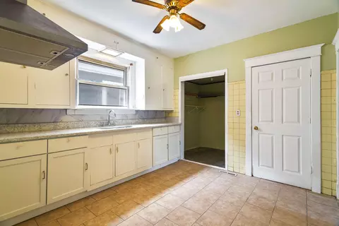 Kitchen - 2516 Schrage Ave, Whiting, IN 46394 photo 1 of 3