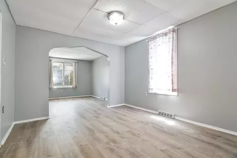 Living - 2516 Schrage Ave, Whiting, IN 46394 photo 5 of 9