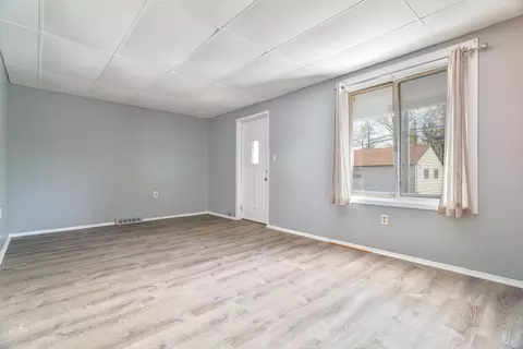 Living - 2516 Schrage Ave, Whiting, IN 46394 photo 1 of 9