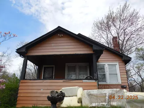 816 Floyd St, Gary, IN 46403 photo 1